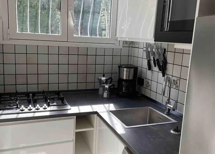 Casa Pineta * 迪亚诺马里纳